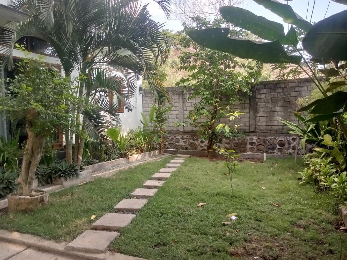 Warm Lombok Holiday home *