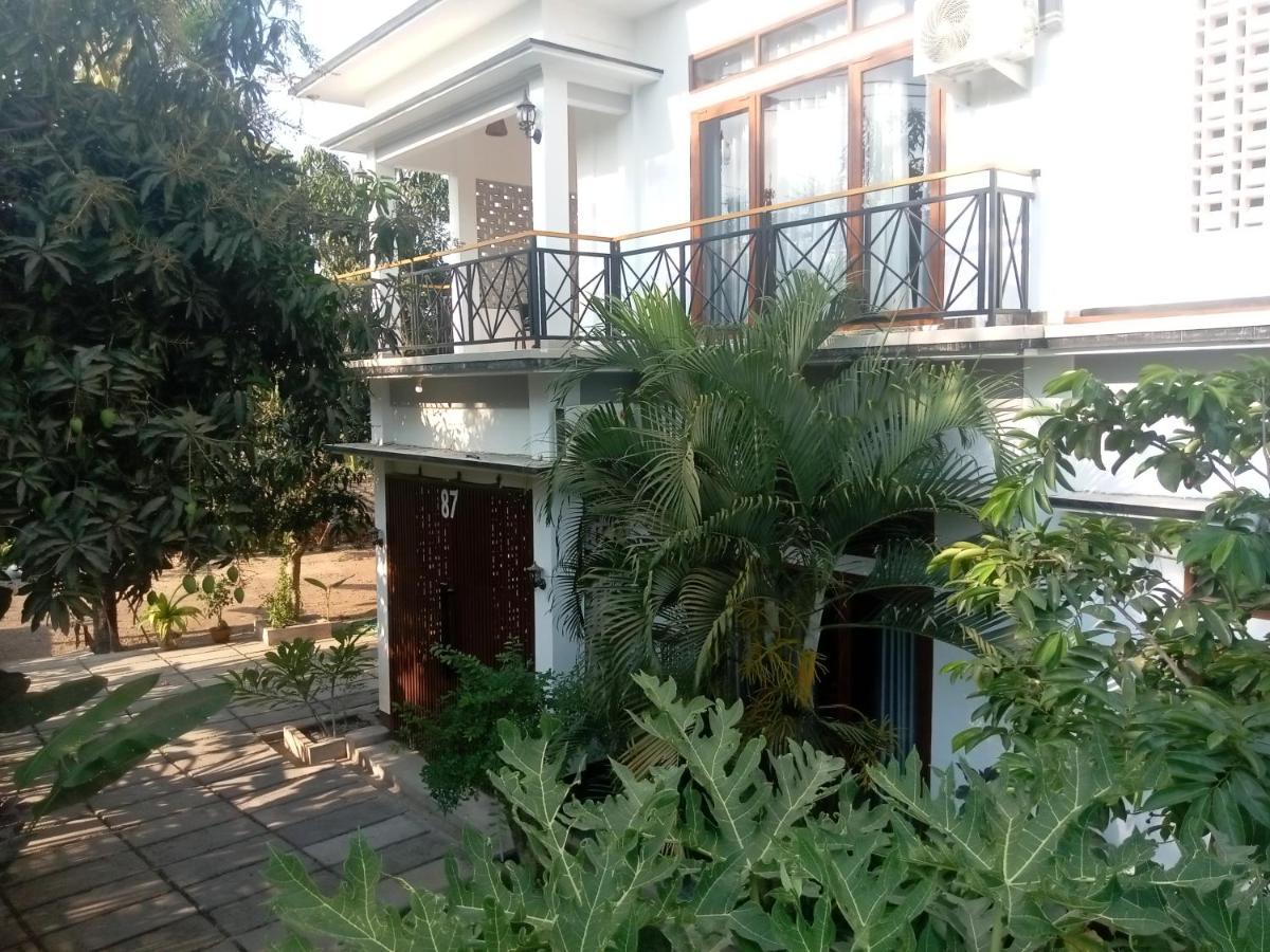 Warm Lombok Kuta (Lombok)